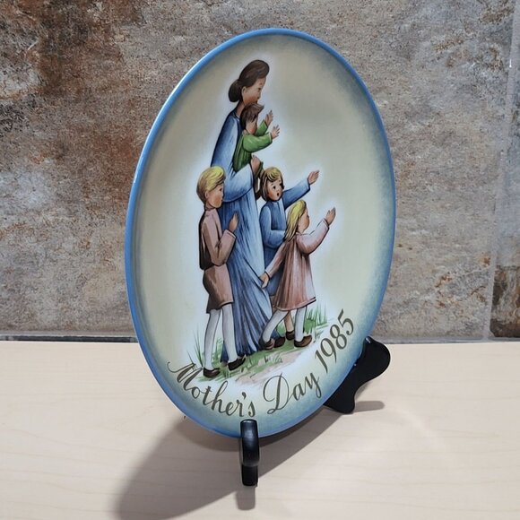 Schmid Hummel Mothers Day 1985 A Mothers Journey Decorative Wall Hanging Plate - Picture 8 of 11